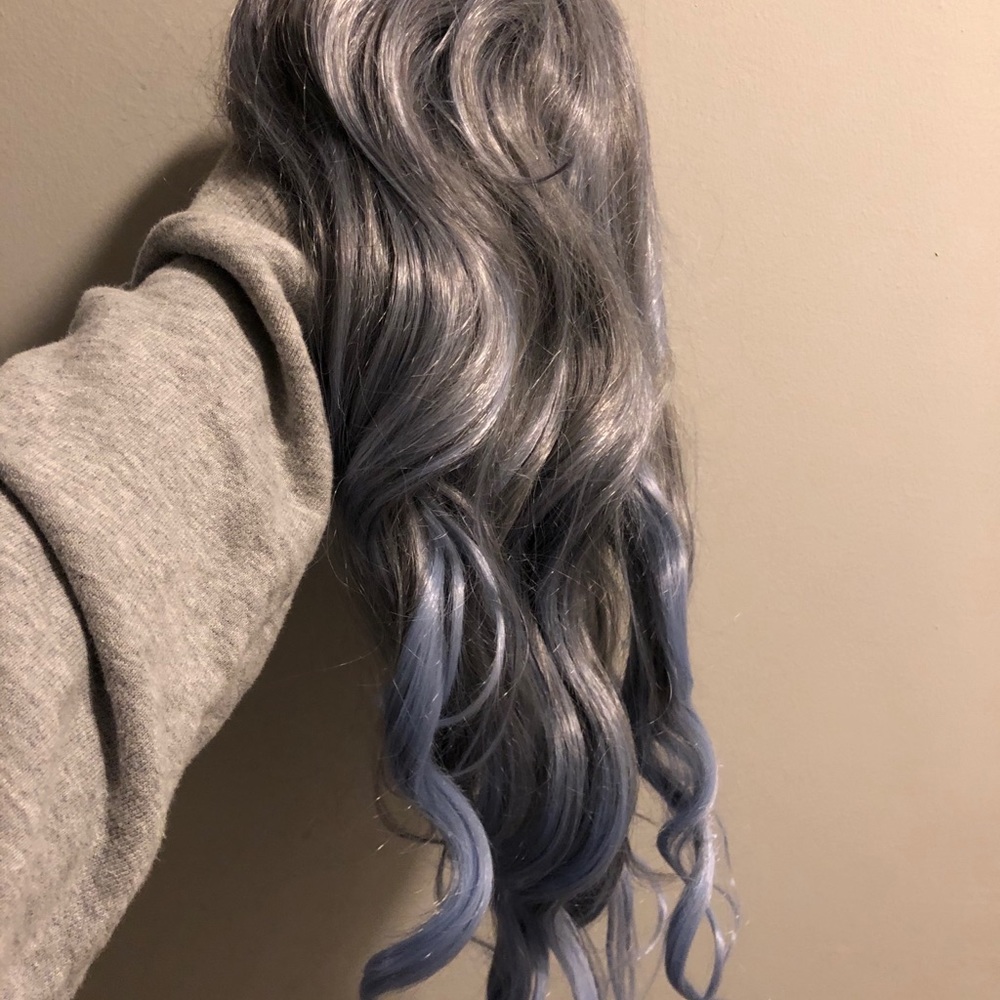 Blue wavy curl wig with bangs
